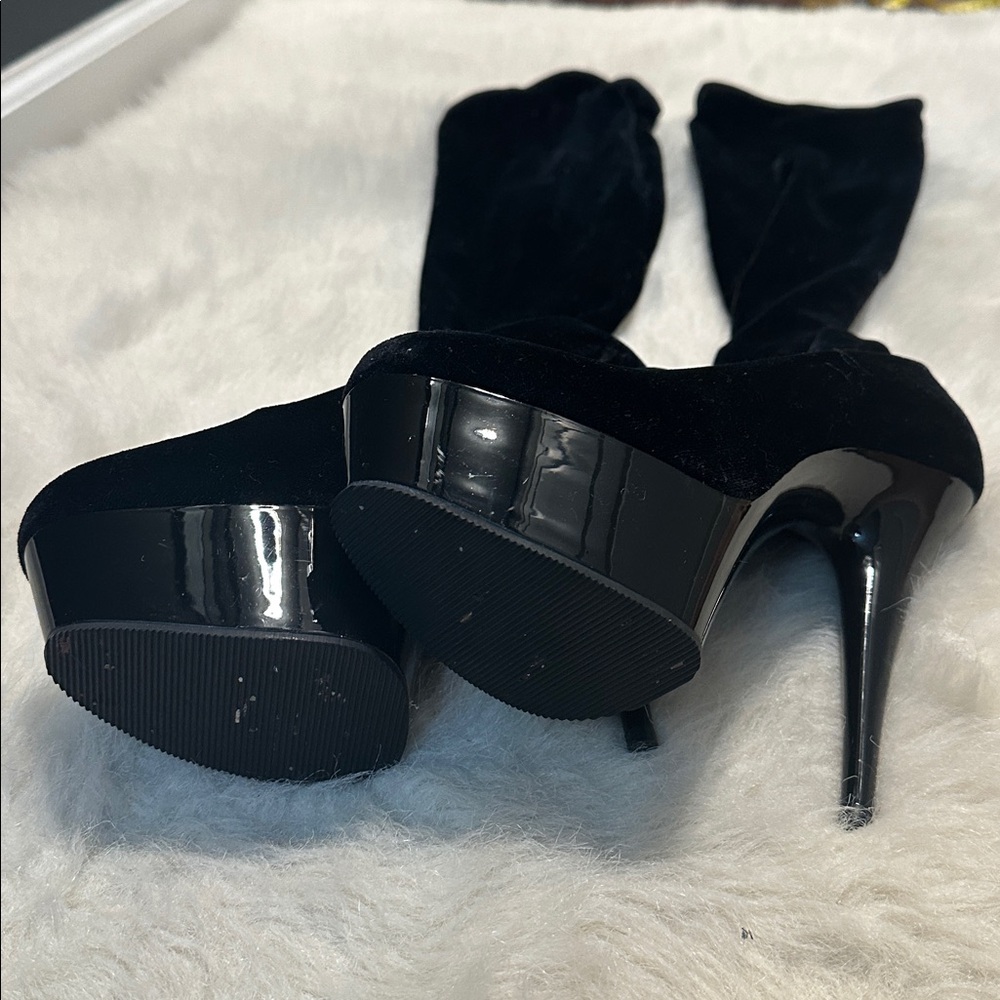 Black Velvet Platform Boots, great fort party or Halloween costume - Picture 4 of 4